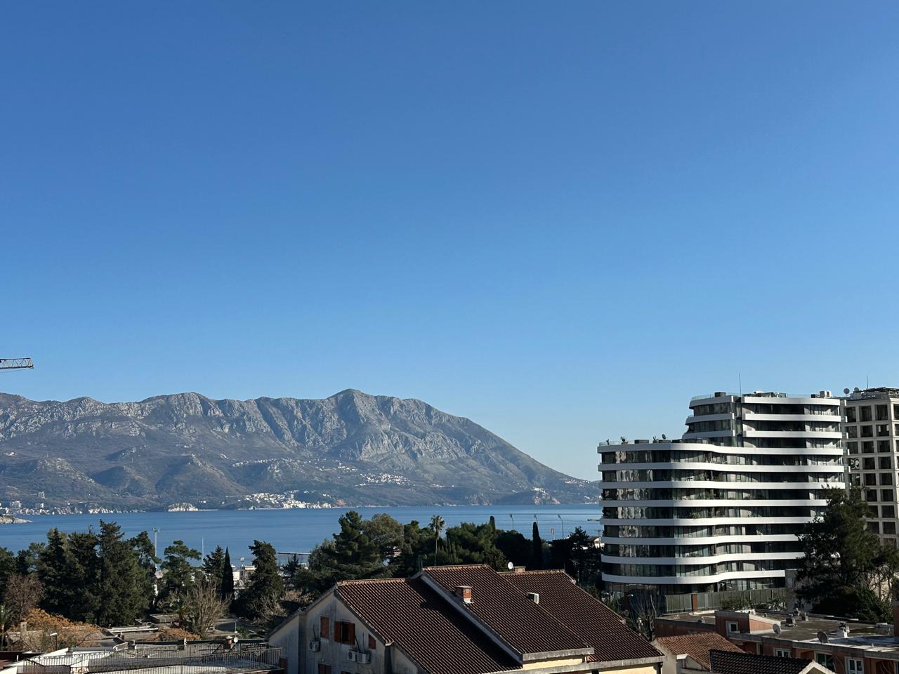 ID 7952. Trosoban stan u Gospoštini