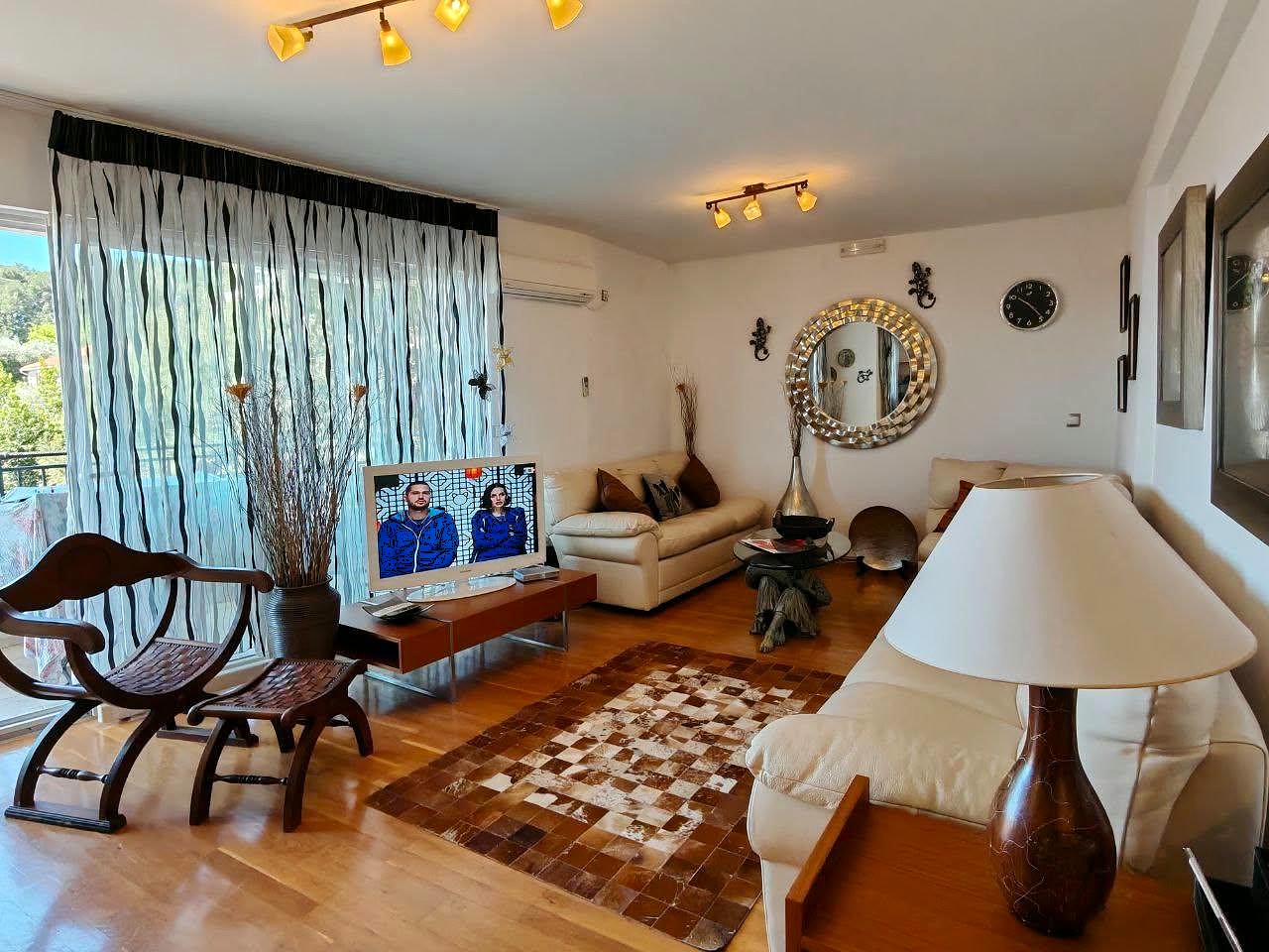 ID 8050 Apartment, 2 Bedrooms